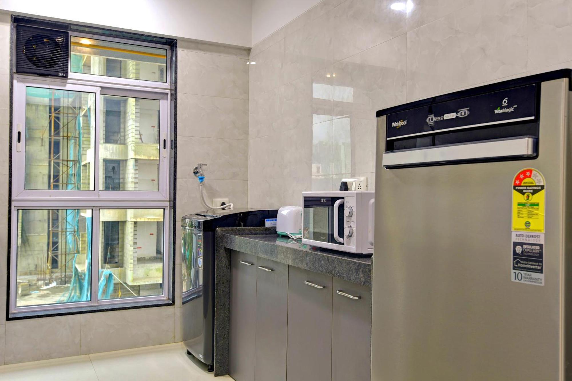 Hsquare Luxury Apartments Goregaon Mumbai  Buitenkant foto